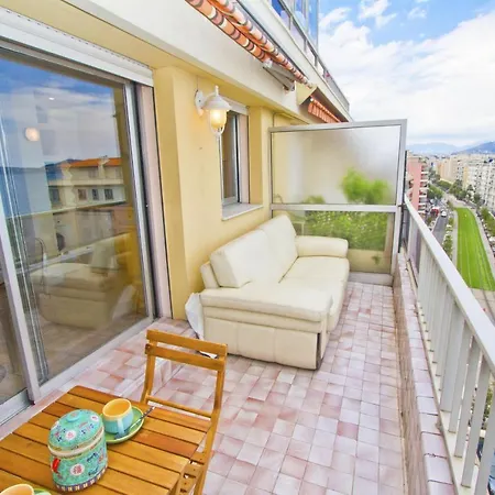 Friedland Panoramic Apartment *