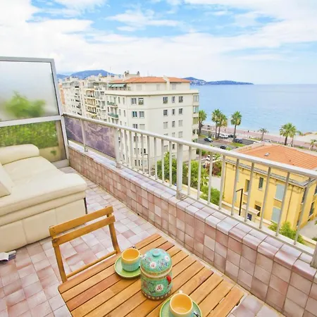 Friedland Panoramic Apartment *